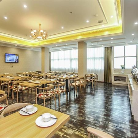 Vienna Hotel Fuzhou Linchuan Avenue Exterior foto