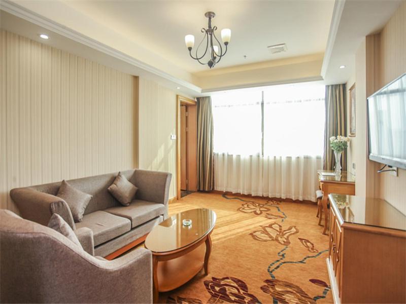 Vienna Hotel Fuzhou Linchuan Avenue Exterior foto